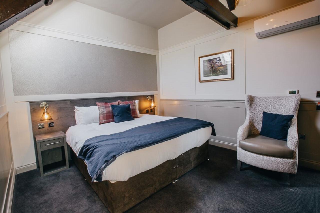 The Duke Of Edinburgh Hotel & Bar Barrow-in-Furness Bagian luar foto