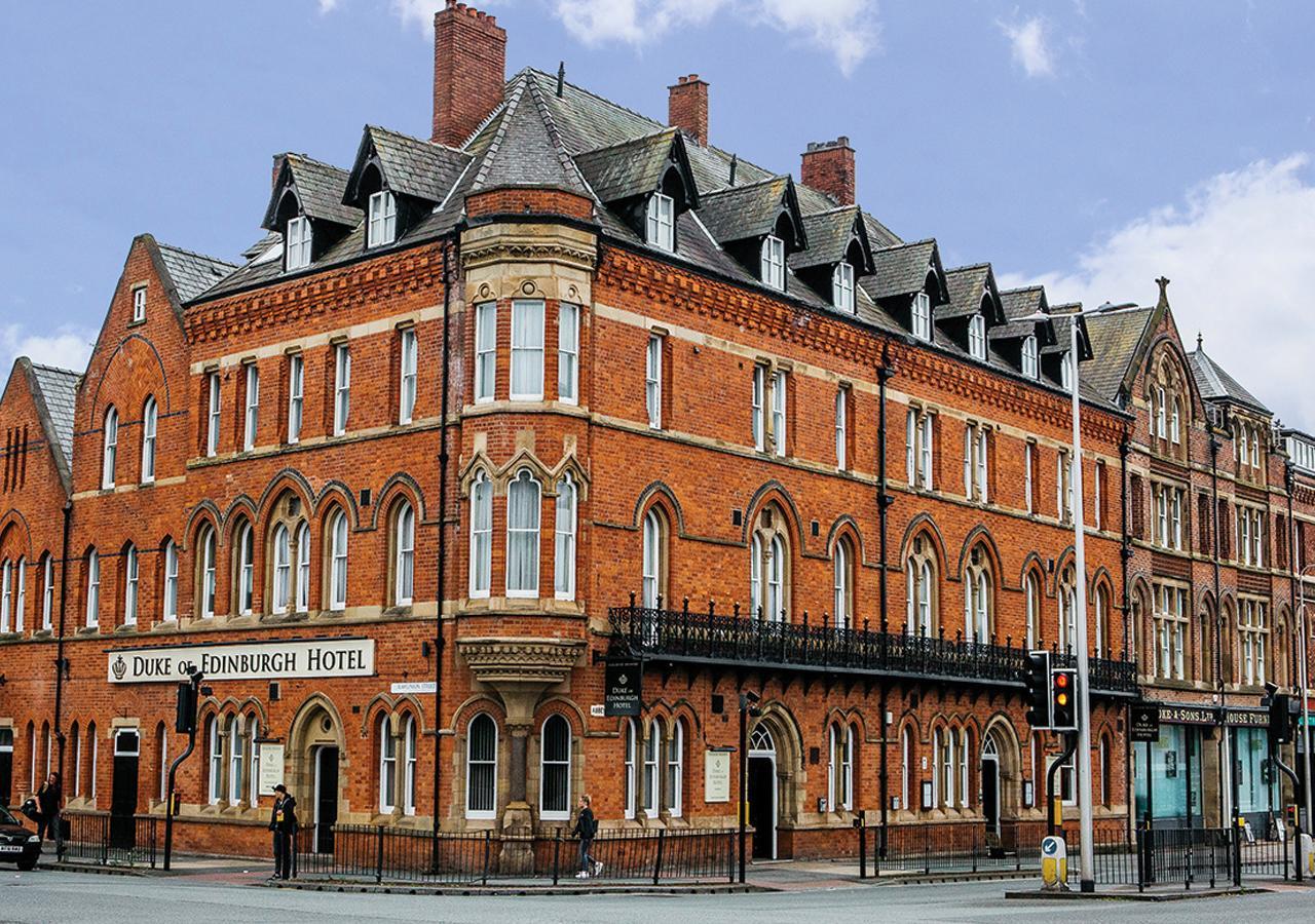 The Duke Of Edinburgh Hotel & Bar Barrow-in-Furness Bagian luar foto